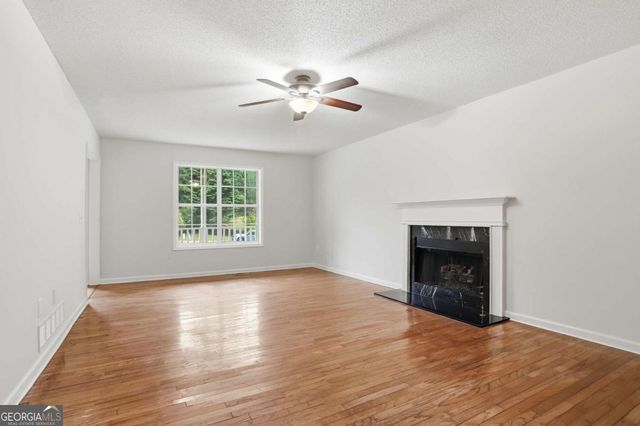 9675 Bark Chip Way, Douglasville, GA 30135