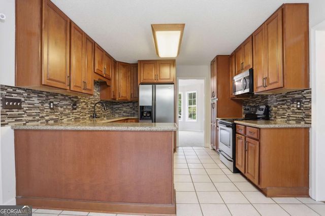9675 Bark Chip Way, Douglasville, GA 30135