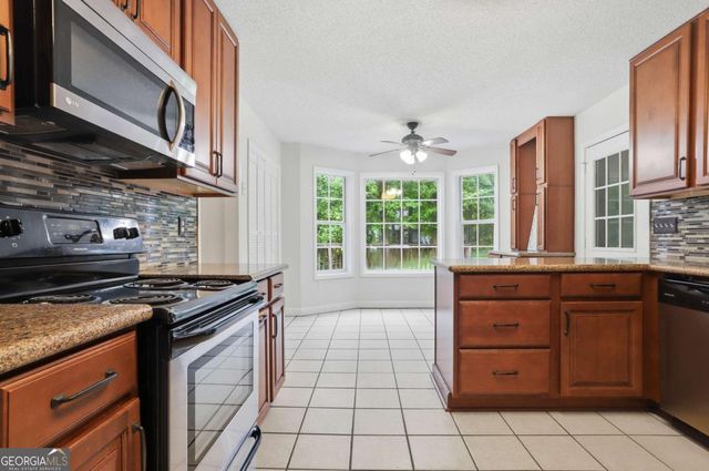 9675 Bark Chip Way, Douglasville, GA 30135