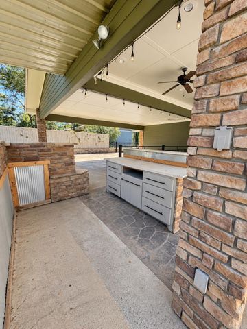 205 Lakeside Road, Hot Springs National Park, AR 71901