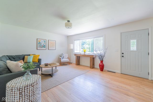 115 E Chester Drive, Ellettsville, IN 47429