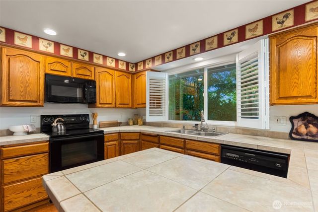 3211 Wilderness Drive SE, Olympia, WA 98501