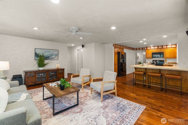 3211 Wilderness Drive SE, Olympia, WA 98501