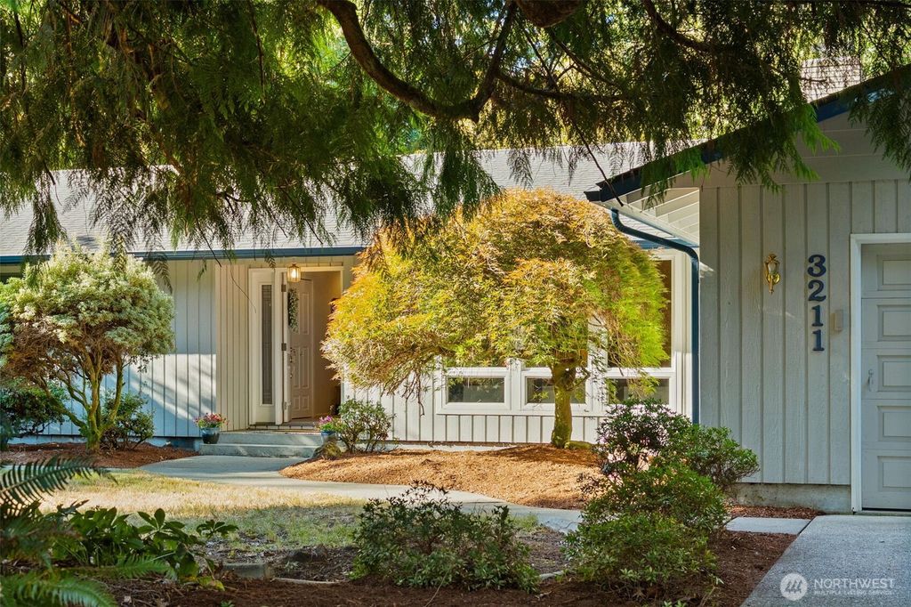 3211 Wilderness Drive SE, Olympia, WA 98501