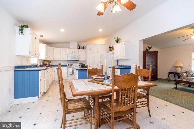 96 WILLOW LN, Sellersville, PA 18960