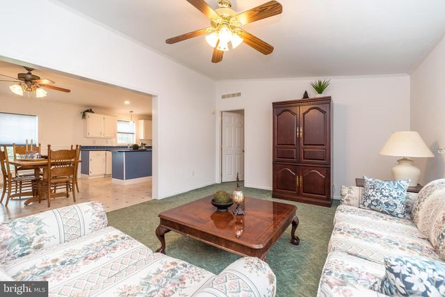 96 WILLOW LN, Sellersville, PA 18960