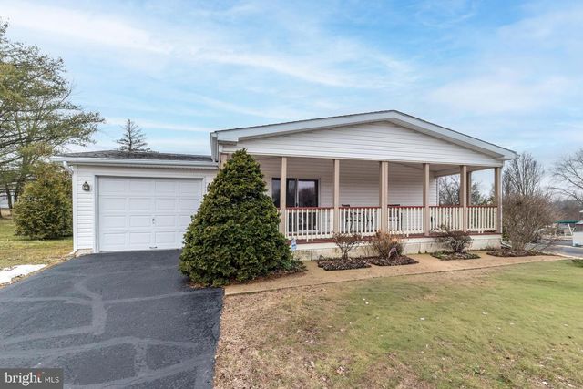 96 WILLOW LN, Sellersville, PA 18960