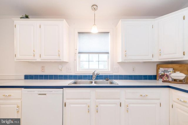 96 WILLOW LN, Sellersville, PA 18960