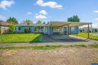 2806 Livingston (-2808) St NE, Salem, OR 97301