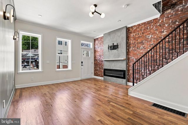 2443 N 33RD ST, Philadelphia, PA 19132