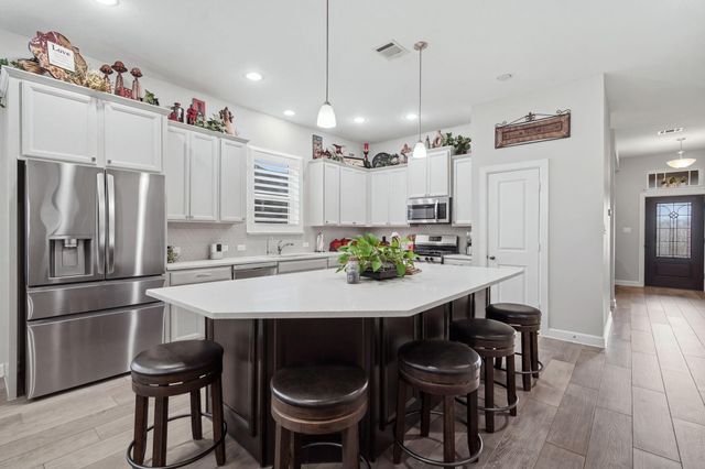 446 Westlake Landing, Conroe, TX 77304