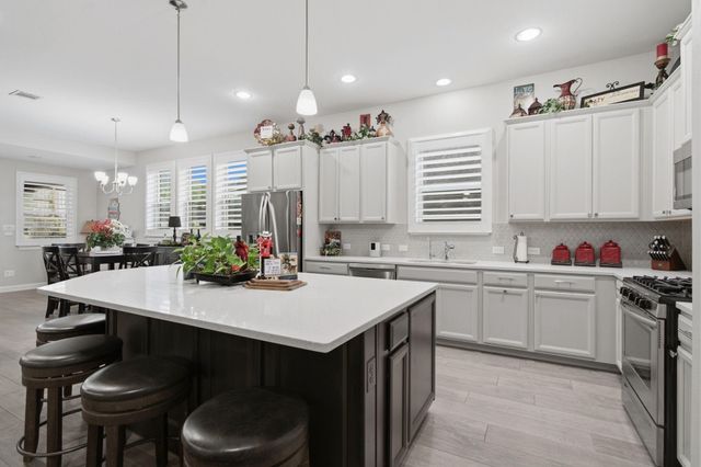 446 Westlake Landing, Conroe, TX 77304
