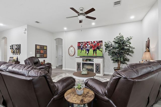 446 Westlake Landing, Conroe, TX 77304
