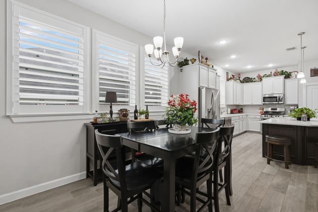 446 Westlake Landing, Conroe, TX 77304