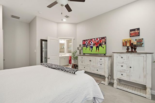 446 Westlake Landing, Conroe, TX 77304