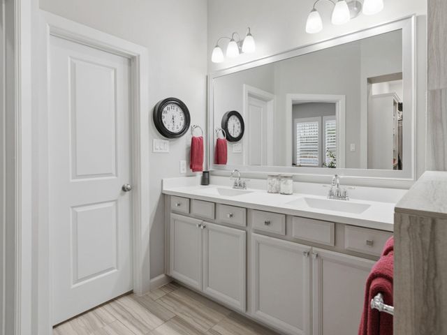 446 Westlake Landing, Conroe, TX 77304