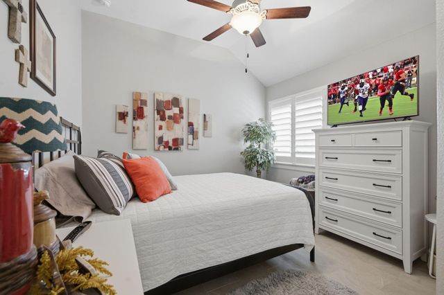446 Westlake Landing, Conroe, TX 77304