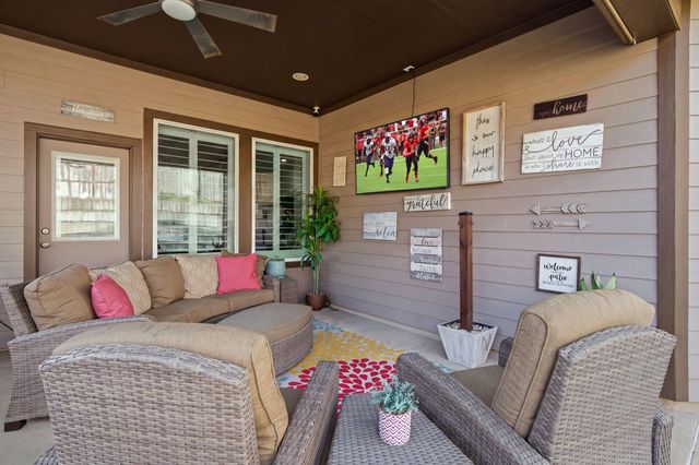 446 Westlake Landing, Conroe, TX 77304