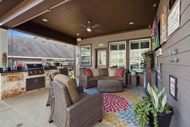 446 Westlake Landing, Conroe, TX 77304