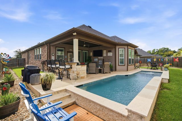 446 Westlake Landing, Conroe, TX 77304