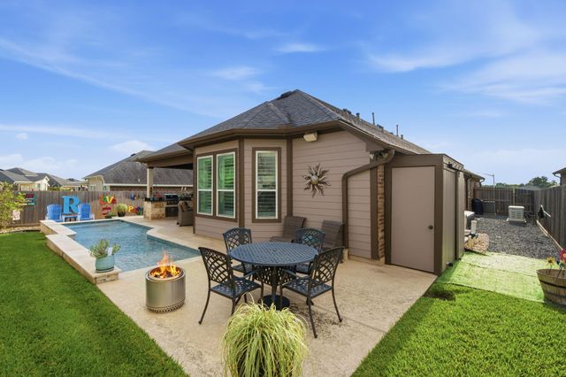 446 Westlake Landing, Conroe, TX 77304