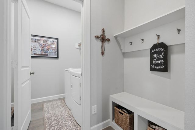 446 Westlake Landing, Conroe, TX 77304