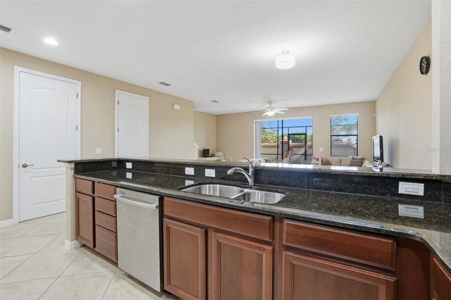 8076 PRESTBURY DRIVE, Orlando, FL 32832