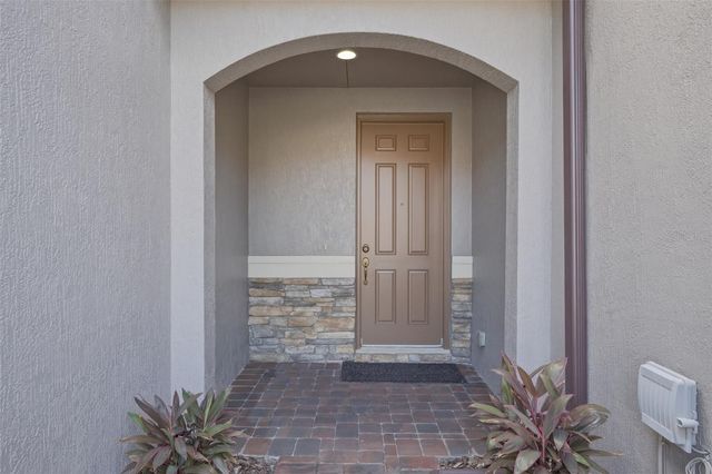 8076 PRESTBURY DRIVE, Orlando, FL 32832