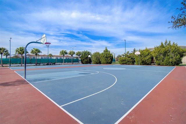 8076 PRESTBURY DRIVE, Orlando, FL 32832