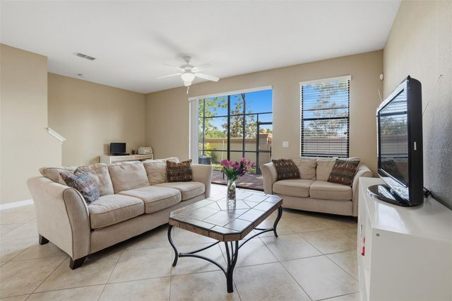 8076 PRESTBURY DRIVE, Orlando, FL 32832