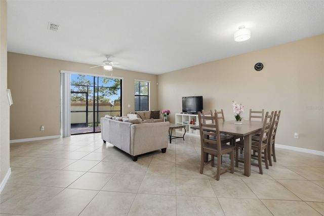 8076 PRESTBURY DRIVE, Orlando, FL 32832