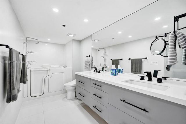 1201 S Ocean Drive 1001S, Hollywood, FL 33019