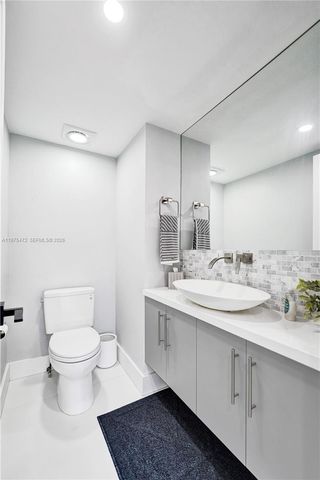 1201 S Ocean Drive 1001S, Hollywood, FL 33019