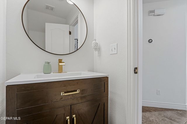 11552 CHARLES BOYLE Place, El Paso, TX 79934