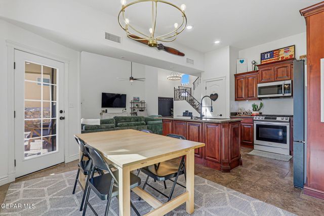 11552 CHARLES BOYLE Place, El Paso, TX 79934