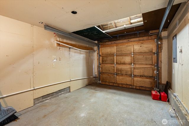 16519 25th Avenue NE, Shoreline, WA 98155