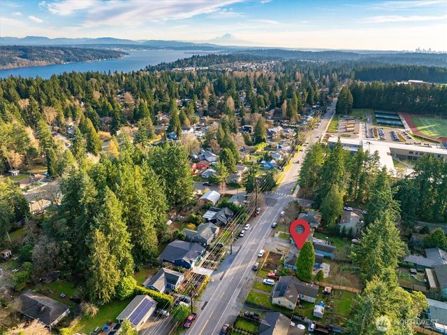 16519 25th Avenue NE, Shoreline, WA 98155