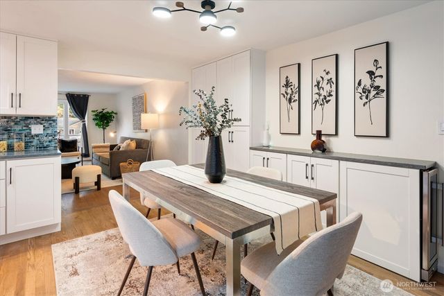 16519 25th Avenue NE, Shoreline, WA 98155