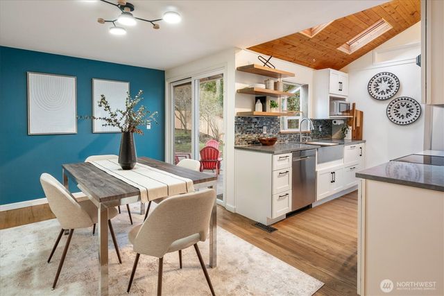 16519 25th Avenue NE, Shoreline, WA 98155