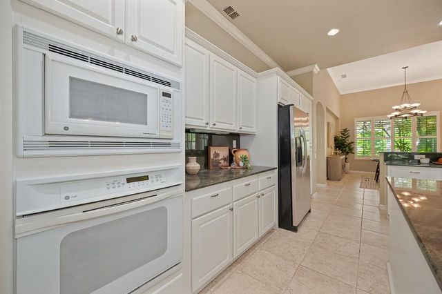 4174 Tahoe Vista Dr, Rocklin, CA 95765