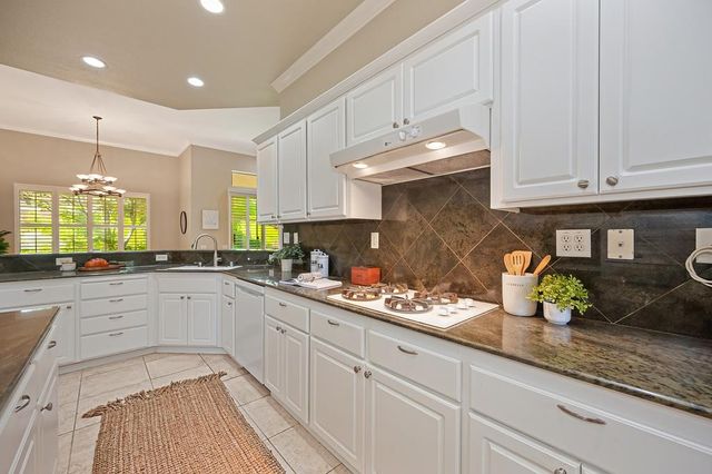 4174 Tahoe Vista Dr, Rocklin, CA 95765