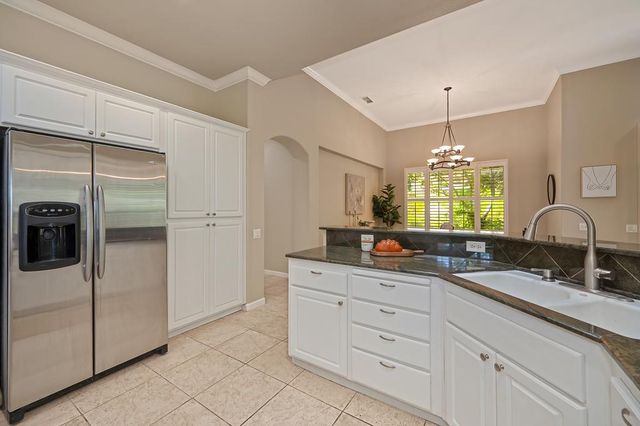 4174 Tahoe Vista Dr, Rocklin, CA 95765