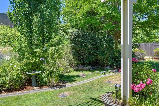 4174 Tahoe Vista Dr, Rocklin, CA 95765