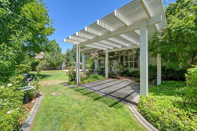 4174 Tahoe Vista Dr, Rocklin, CA 95765
