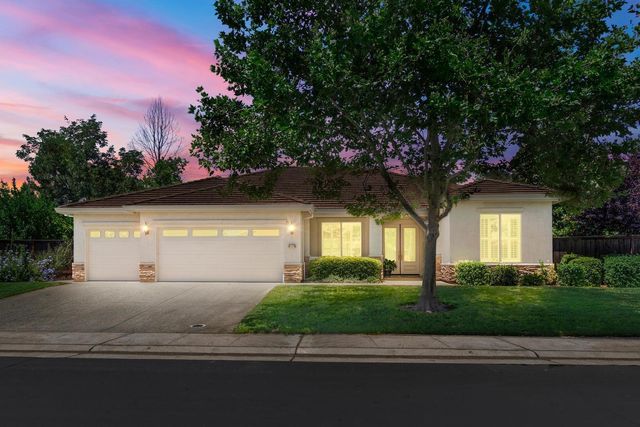 4174 Tahoe Vista Dr, Rocklin, CA 95765