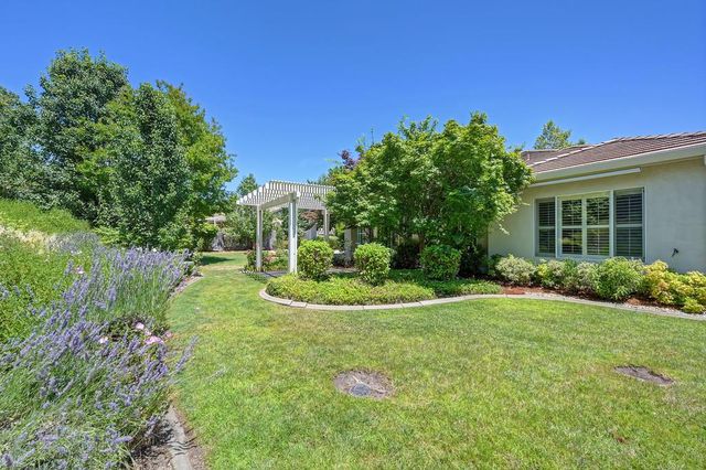 4174 Tahoe Vista Dr, Rocklin, CA 95765