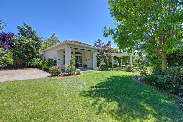 4174 Tahoe Vista Dr, Rocklin, CA 95765