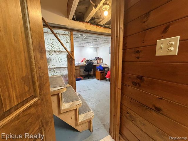 12 Mccoll Street, Yale, MI 48097