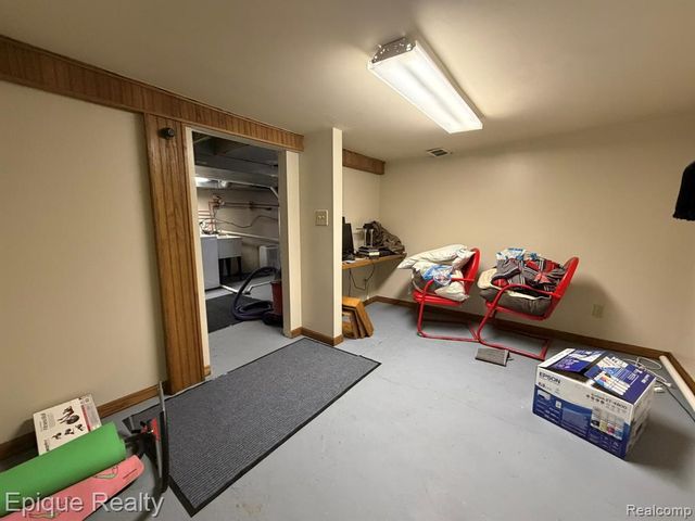 12 Mccoll Street, Yale, MI 48097