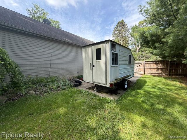 12 Mccoll Street, Yale, MI 48097